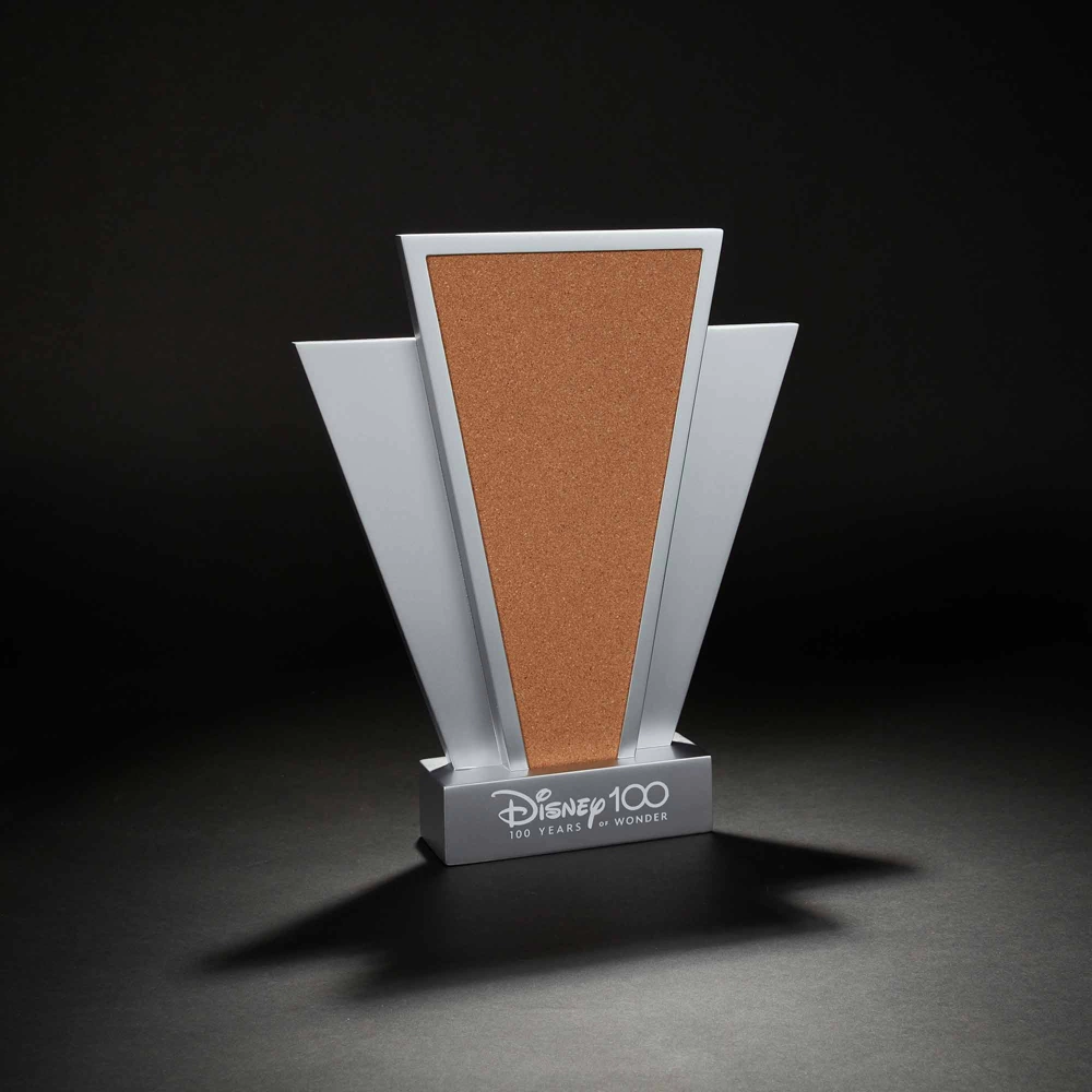 Présentoir à pin's Disney100 Decades